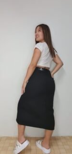 POLLERA LARGA CON TAJO NEGRO - Imagen 2