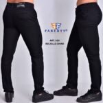 PANTALÓN CON BOLSILLO CHINO